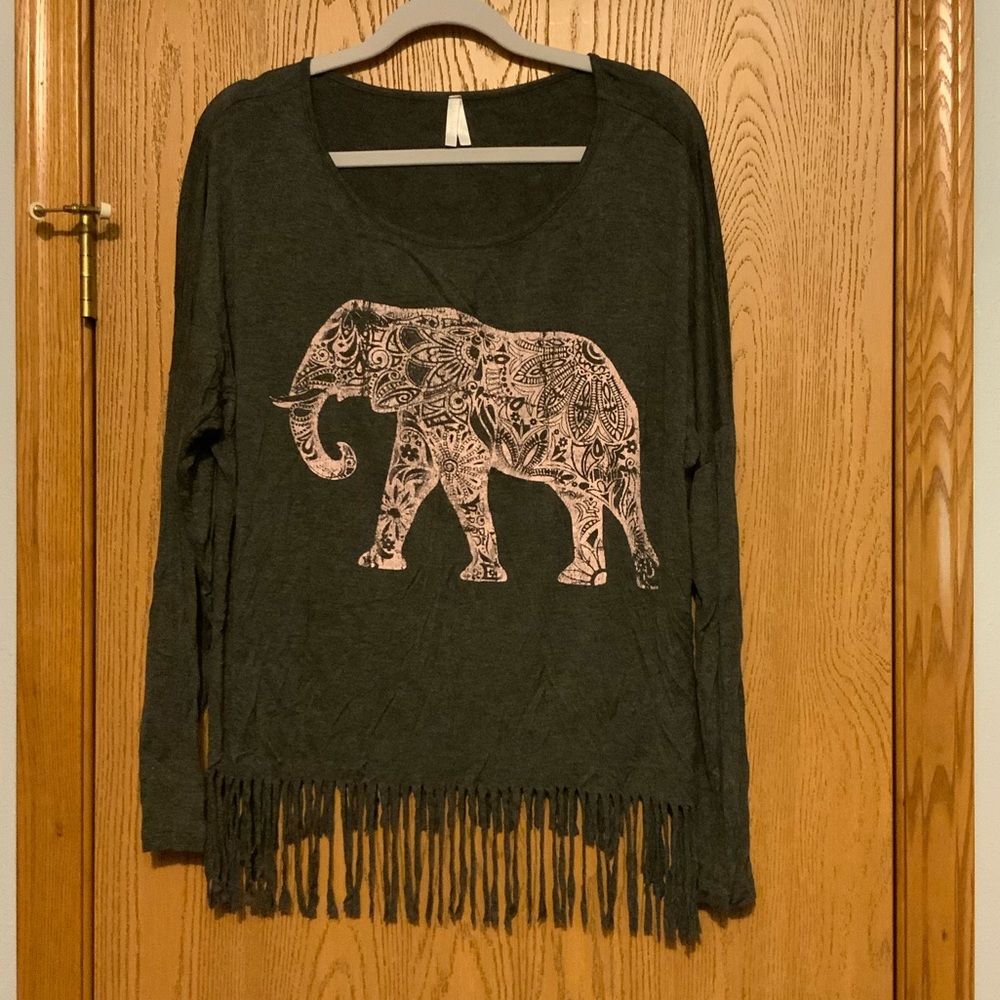 Vanity brand elephant long sleeve with fringe 2x